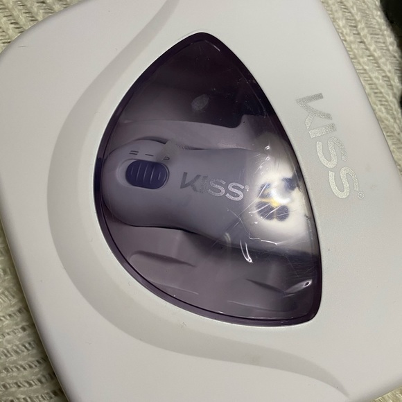 KISS Rechargeable Nail File 15 Piece - Picture 4 of 4